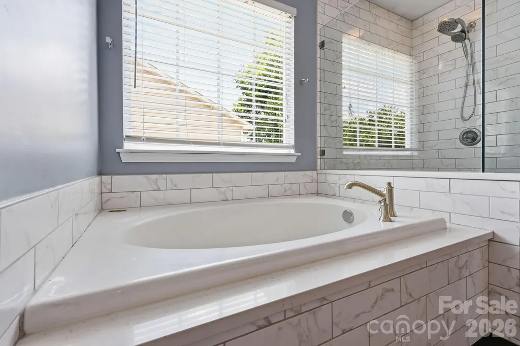1854 Briarcrest Drive NW Charlotte NC 28269