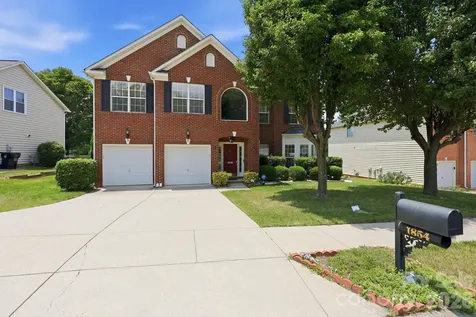 1854 Briarcrest Drive NW Charlotte NC 28269