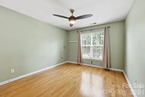 1854 Briarcrest Drive NW Charlotte NC 28269