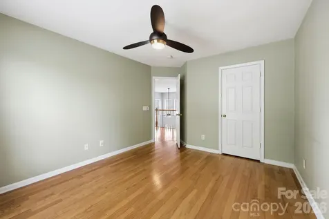 1854 Briarcrest Drive NW Charlotte NC 28269