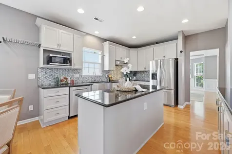 1854 Briarcrest Drive NW Charlotte NC 28269