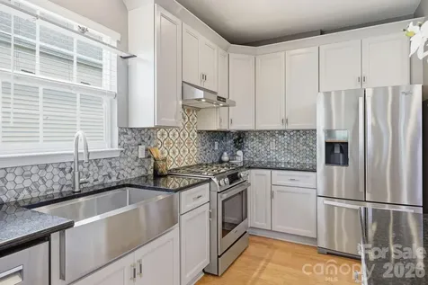 1854 Briarcrest Drive NW Charlotte NC 28269