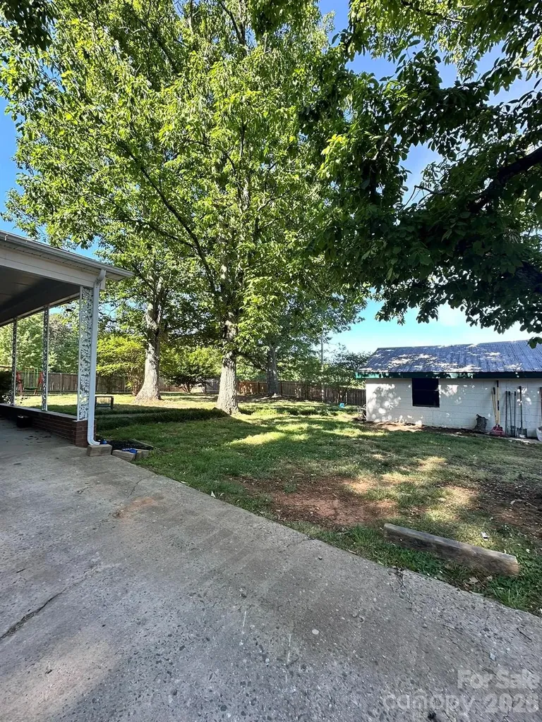 610 Helton Road Cherryville NC 28021