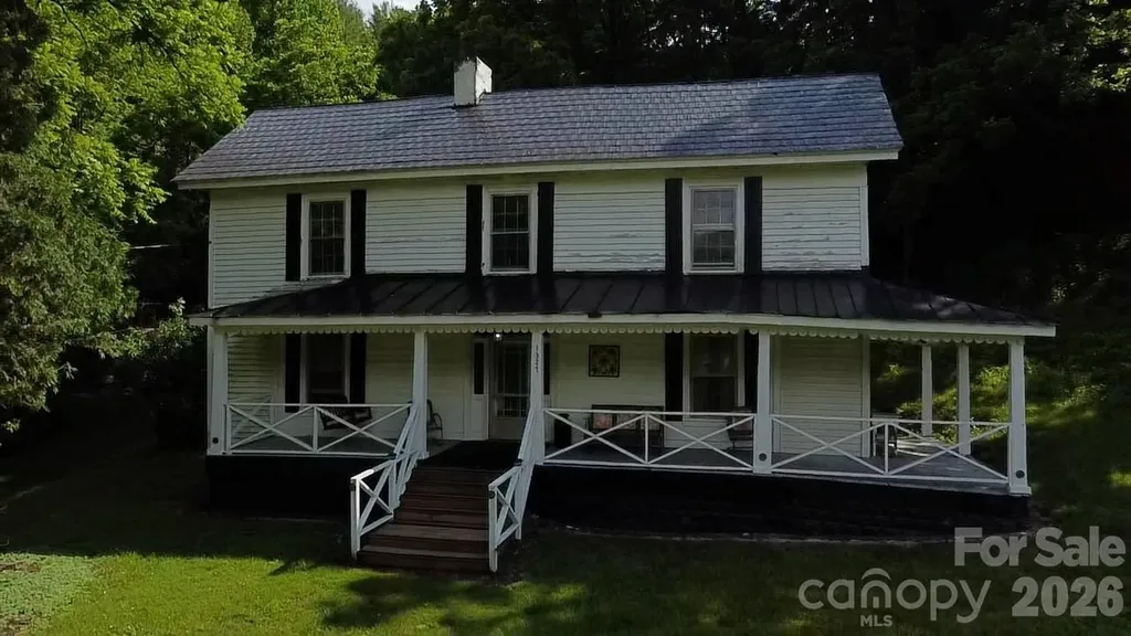 1327 Nc 80 Highway Bakersville NC 28705