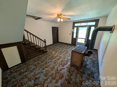 1327 Nc 80 Highway Bakersville NC 28705