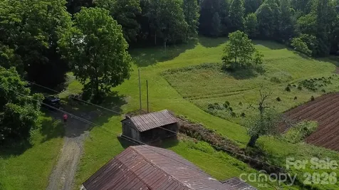 1327 Nc 80 Highway Bakersville NC 28705