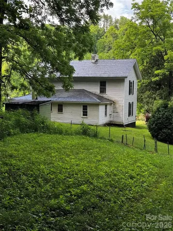 1327 Nc 80 Highway Bakersville NC 28705