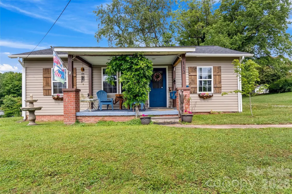 112 Hillcrest Street Jonesville NC 28642