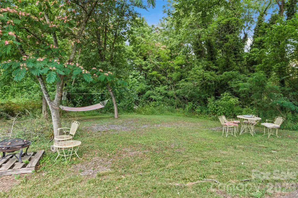 112 Hillcrest Street Jonesville NC 28642
