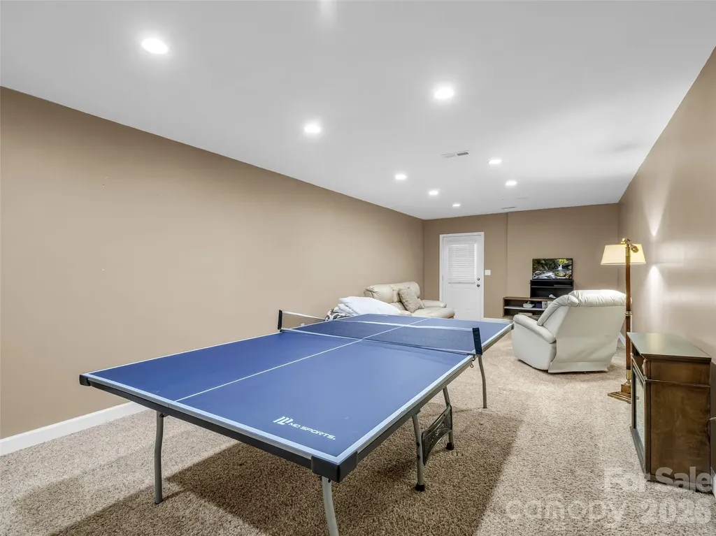 99 Driftstone Circle Arden NC 28704