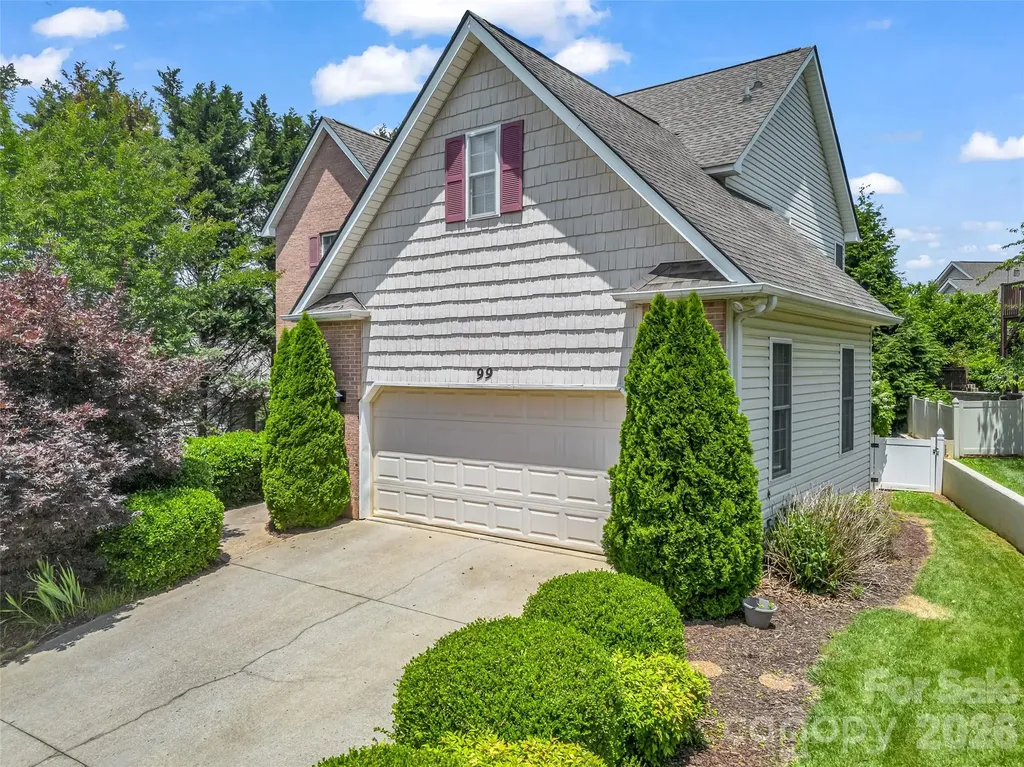 99 Driftstone Circle Arden NC 28704