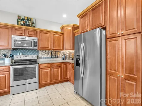 99 Driftstone Circle Arden NC 28704