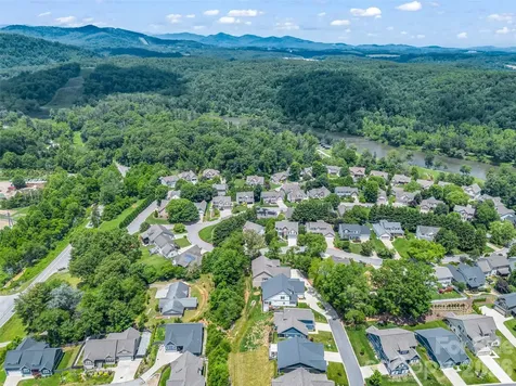 99 Driftstone Circle Arden NC 28704