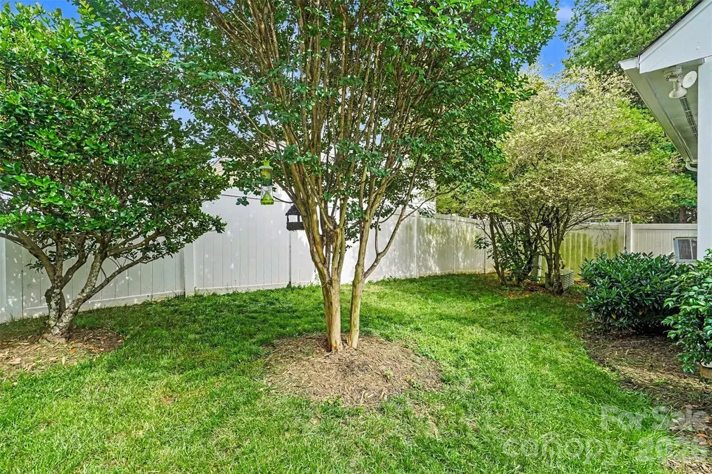 1205 Gainsborough Drive Matthews NC 28104