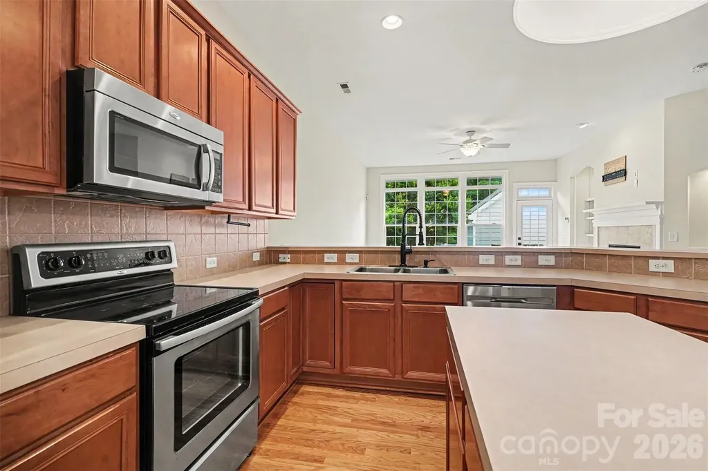 1205 Gainsborough Drive Matthews NC 28104