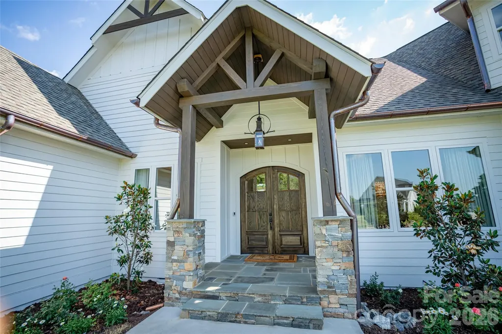 210 Samuel Drive Mills River NC 28759