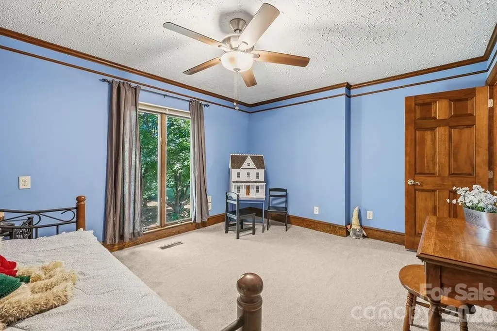 8418 Pine Hill Road Charlotte NC 28227