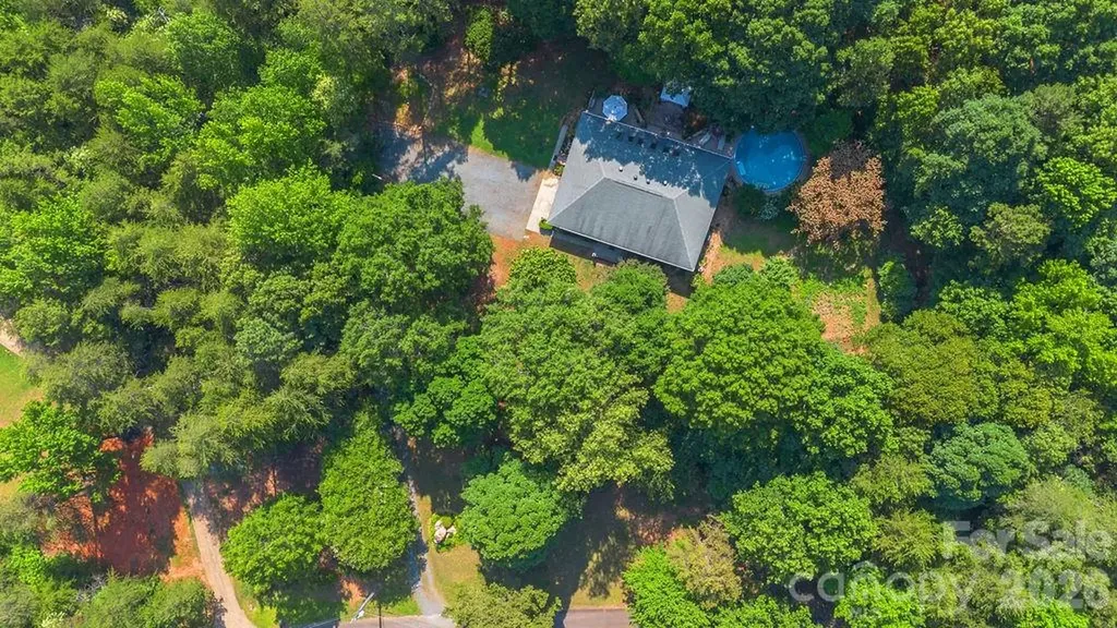 8418 Pine Hill Road Charlotte NC 28227