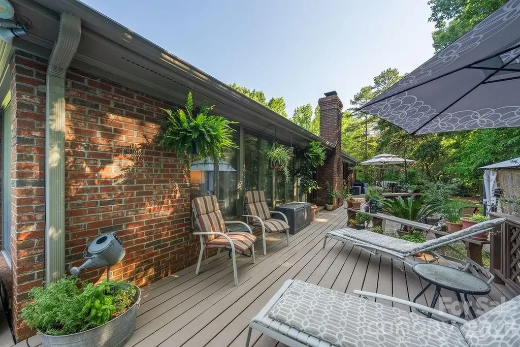 8418 Pine Hill Road Charlotte NC 28227
