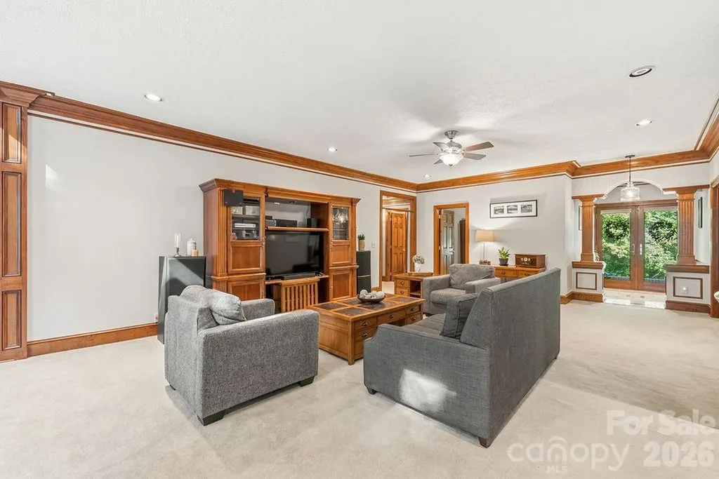 8418 Pine Hill Road Charlotte NC 28227