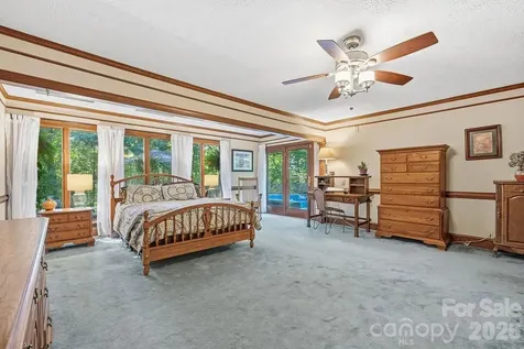 8418 Pine Hill Road Charlotte NC 28227