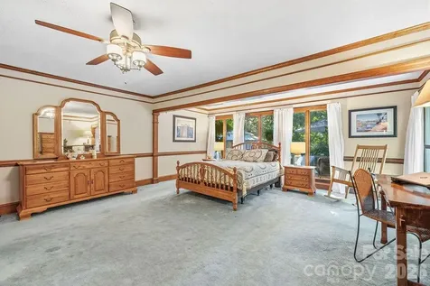 8418 Pine Hill Road Charlotte NC 28227