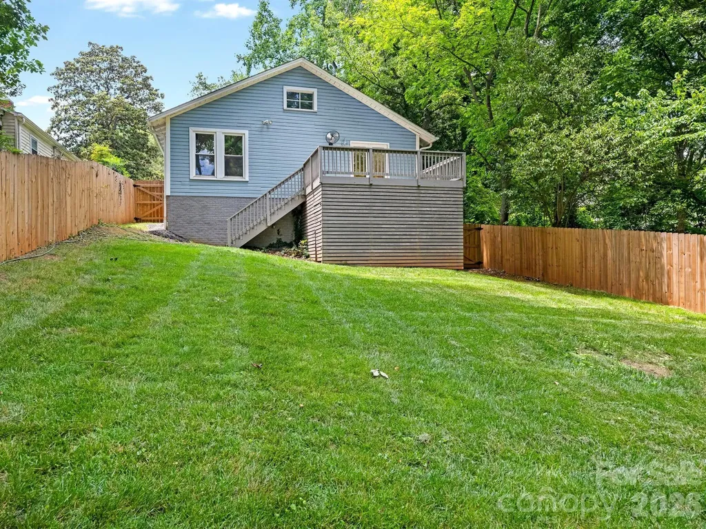1830 Logie Avenue Charlotte NC 28205