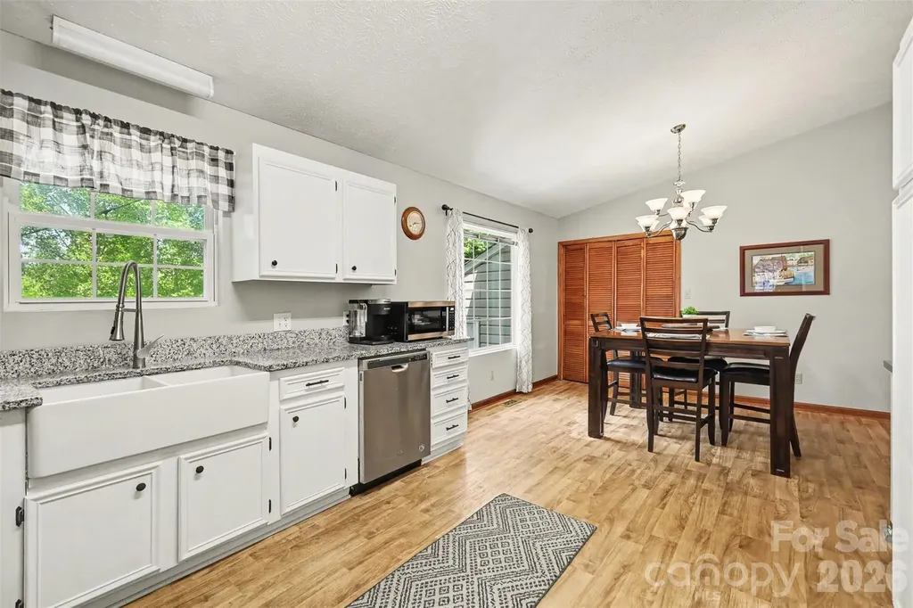 4432 Bennett Road Morganton NC 28655