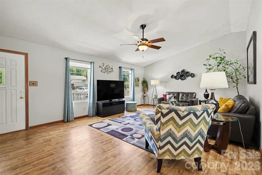 4432 Bennett Road Morganton NC 28655