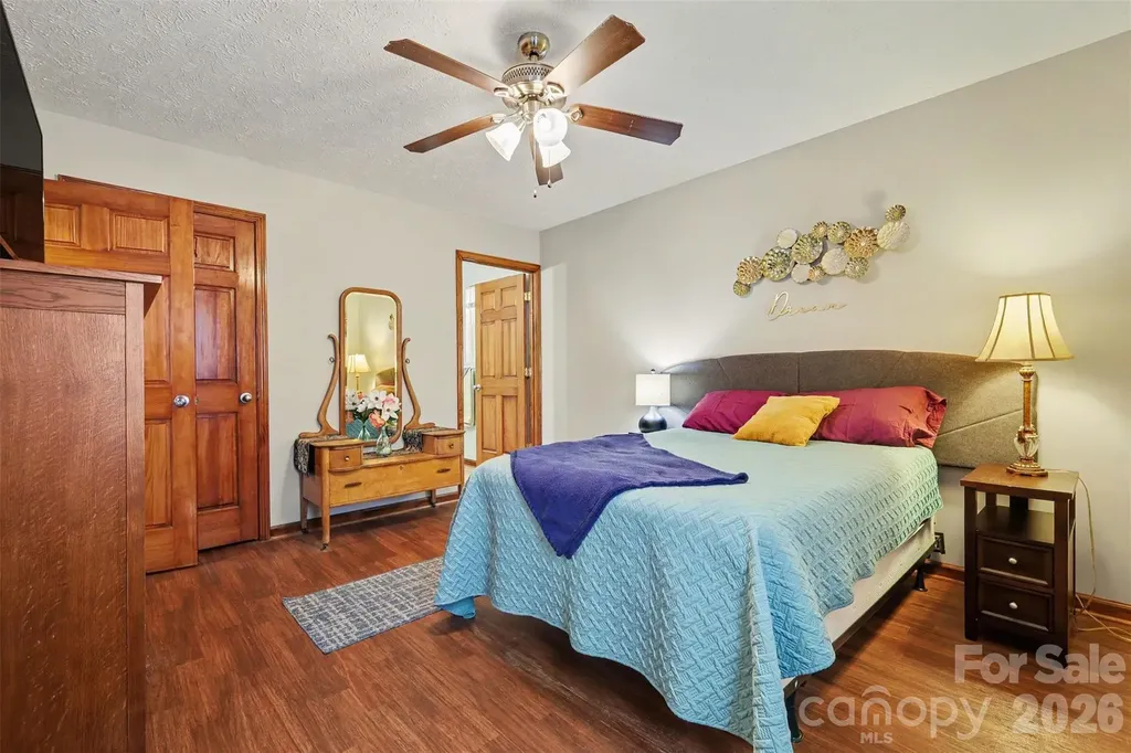 4432 Bennett Road Morganton NC 28655