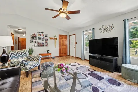 4432 Bennett Road Morganton NC 28655
