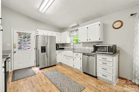 4432 Bennett Road Morganton NC 28655