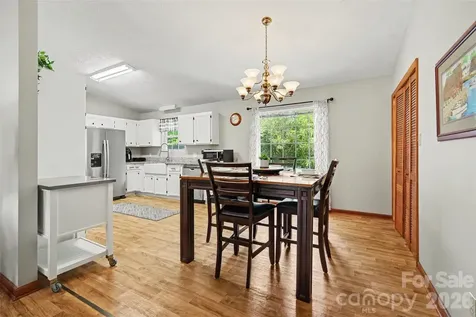 4432 Bennett Road Morganton NC 28655