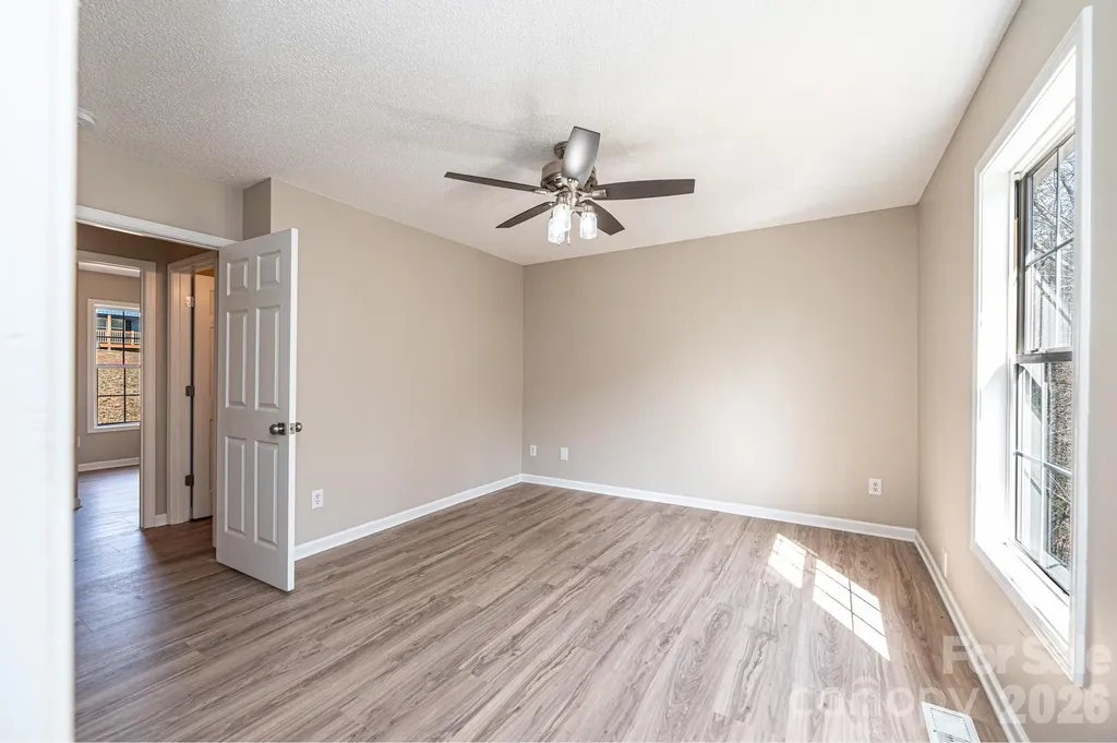 1337 Gallatin Lane Hudson NC 28638