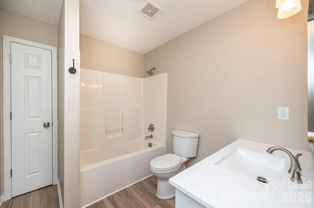1337 Gallatin Lane Hudson NC 28638