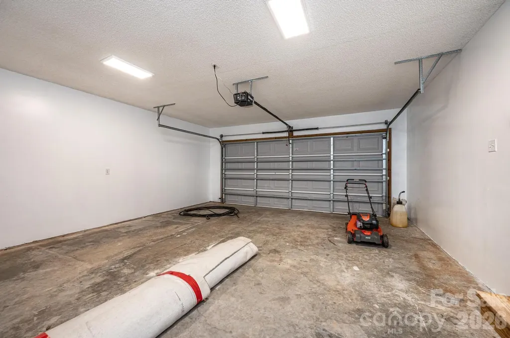 1337 Gallatin Lane Hudson NC 28638