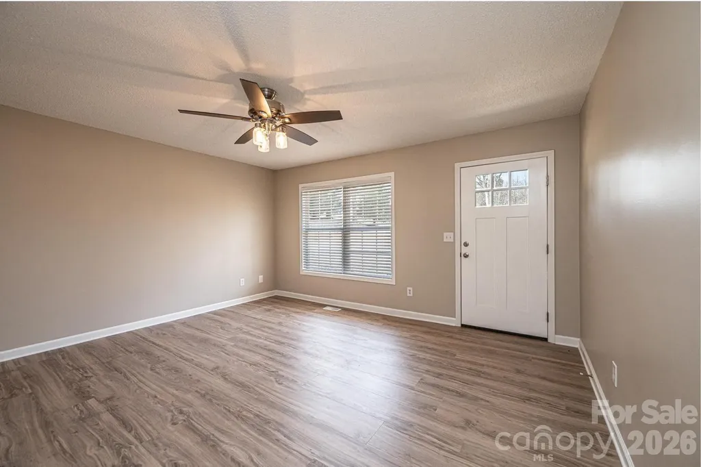1337 Gallatin Lane Hudson NC 28638