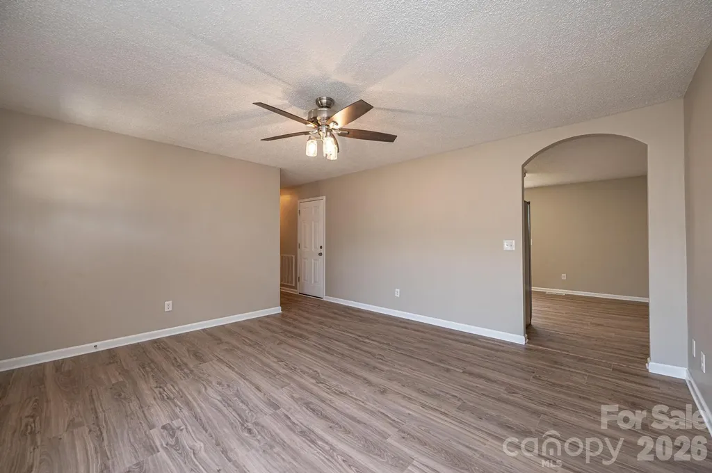1337 Gallatin Lane Hudson NC 28638