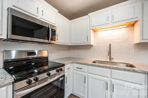 1337 Gallatin Lane Hudson NC 28638