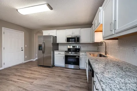 1337 Gallatin Lane Hudson NC 28638