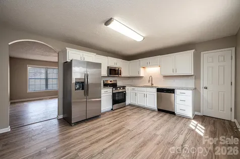 1337 Gallatin Lane Hudson NC 28638
