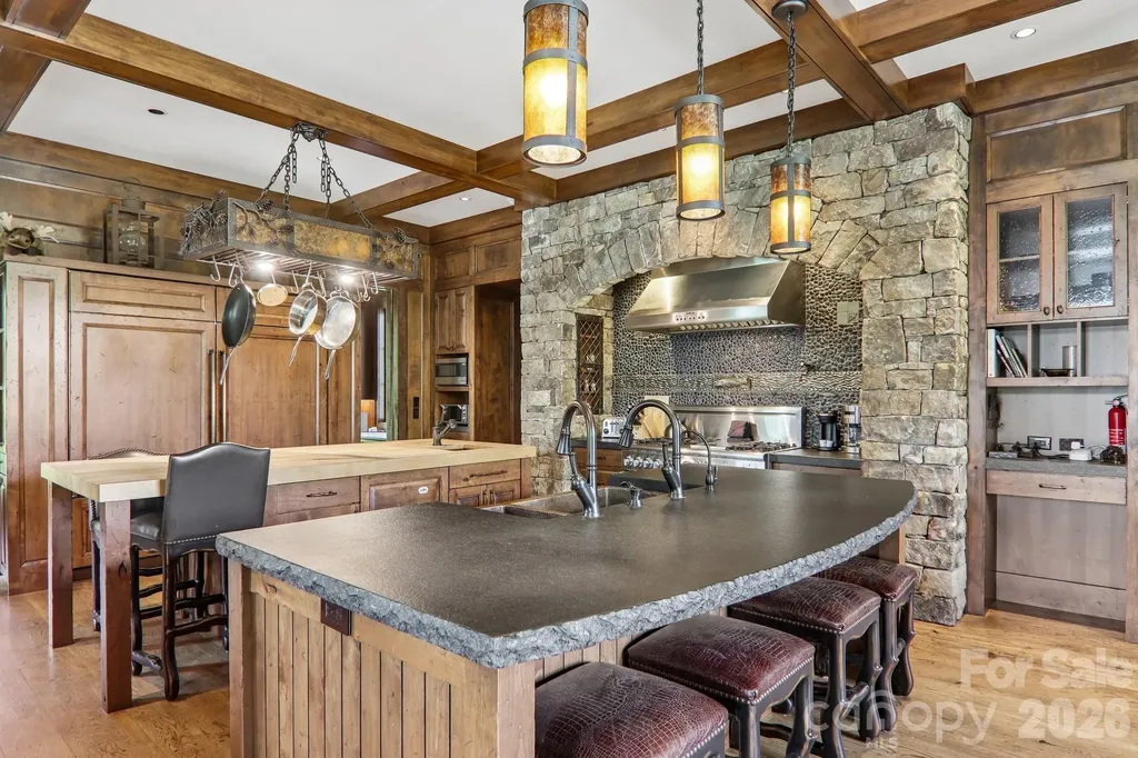 410 Lakewood Drive Bryson City NC 28713