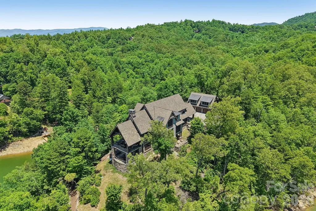 410 Lakewood Drive Bryson City NC 28713
