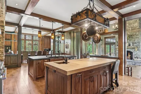 410 Lakewood Drive Bryson City NC 28713