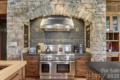410 Lakewood Drive Bryson City NC 28713