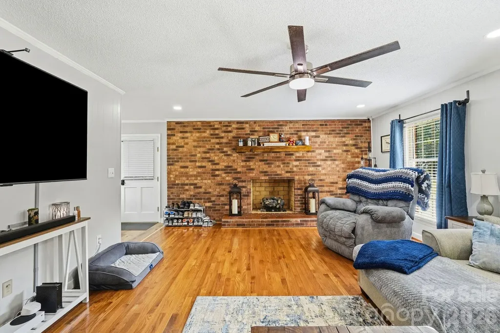 1692 Pads Road North Wilkesboro NC 28659