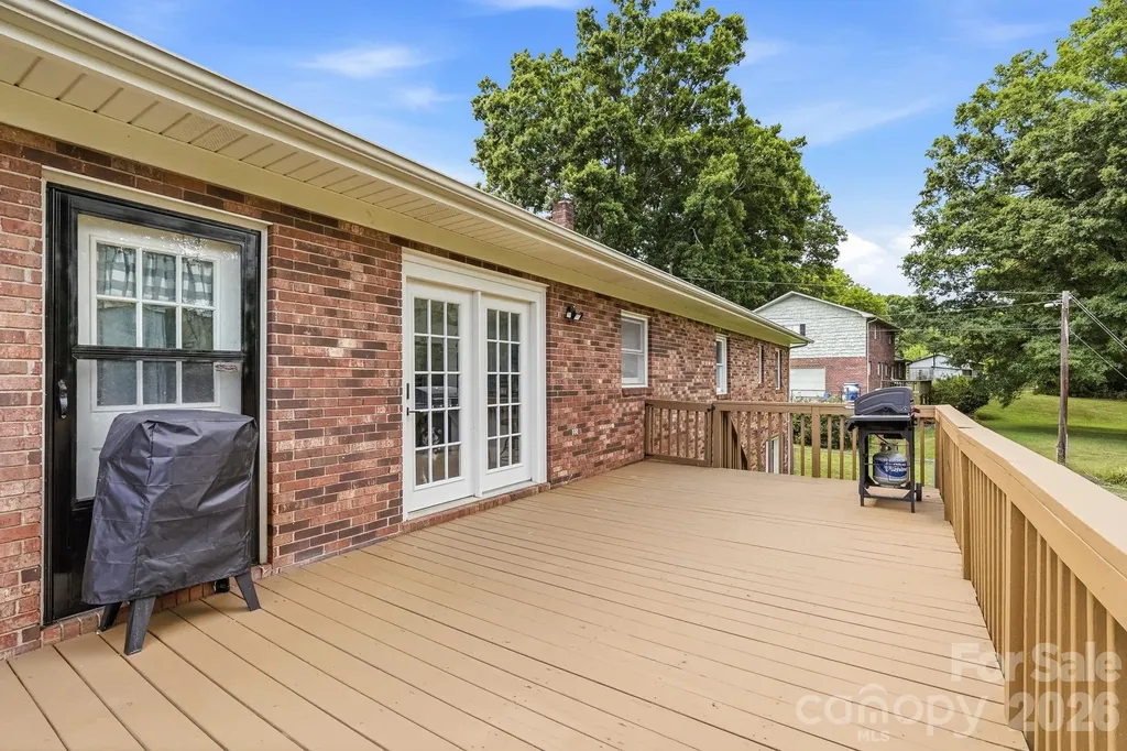 1692 Pads Road North Wilkesboro NC 28659