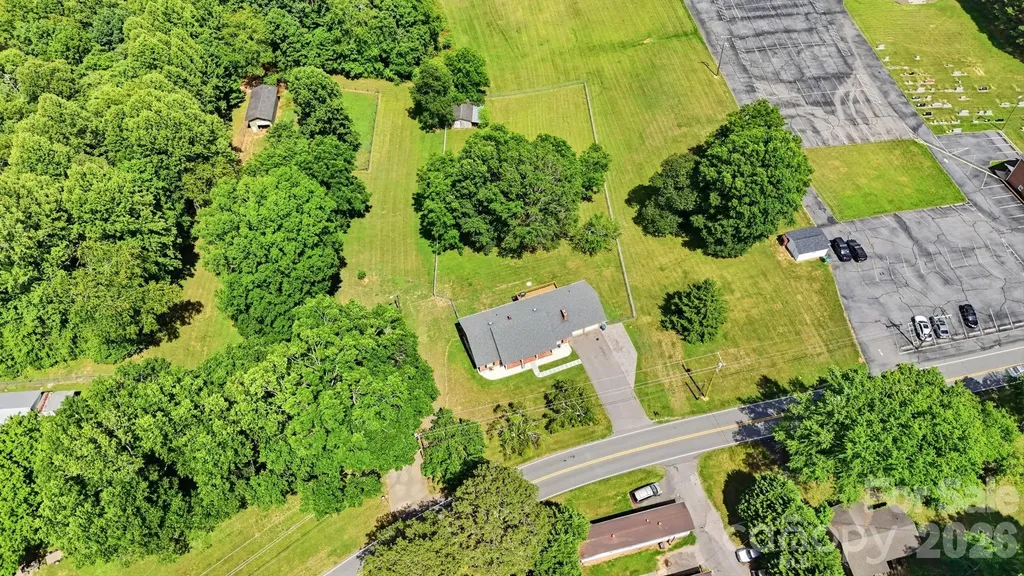 1692 Pads Road North Wilkesboro NC 28659