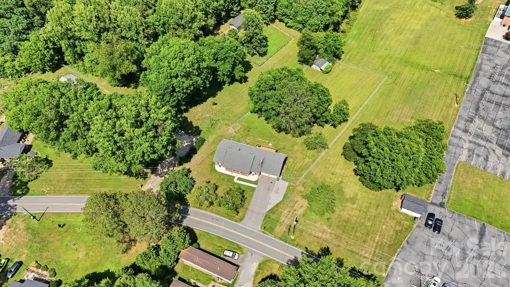 1692 Pads Road North Wilkesboro NC 28659