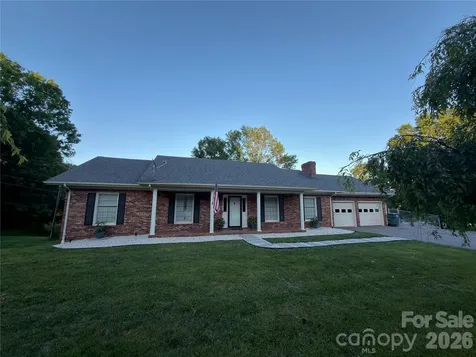 1692 Pads Road North Wilkesboro NC 28659
